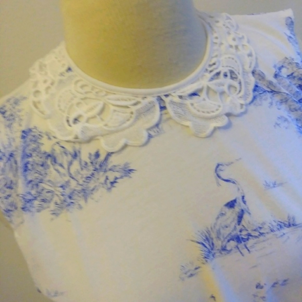 Topshop top with crochet collar [0153]